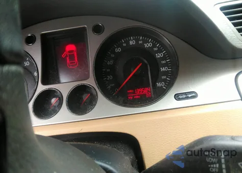 2009 Volkswagen Passat Komfort from USA, damaged, VIN WVWJK73C39P035391